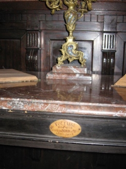 procope4 plaque mémoire voltaire.jpg