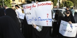 manifestation-d-etudiants-iraniens-devant.jpg