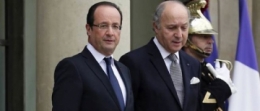 François Hollande et Laurent Fabius, sur le perron de l'Élysée.