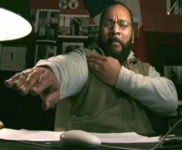 http://www.lesinrocks.com/wp-content/thumbnails/uploads/2013/12/quenelle-tt-width-604-height-415.jpg