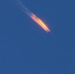 Le Su-24 russe, abattu près de la frontière turque en Syrie