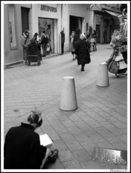 L'étudiante-Vieux Nice-PhotosLP.jpg