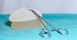 implants mammaires.jpg