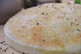 Focaccia, parmesan, apéro 