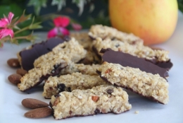 Flocons d'avoine, compote, amandes, chocolat