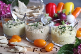 dip, trempettes, maïs, macédoine de légumes, œufs durs 