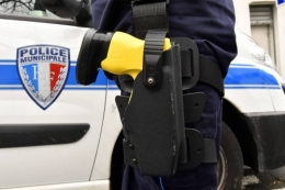 police municipale,pistolet à impulsions électriques,taser,pie,valenciennes,saint-amand-les-eaux,anzin,raismes,beuvrages,petite-forêt,ps,pcf,parti socialiste,parti communiste,nord