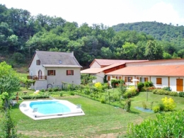 Cantal - Gite à la Ferme les 3 Guêpes Gite Auvergne à Massiac