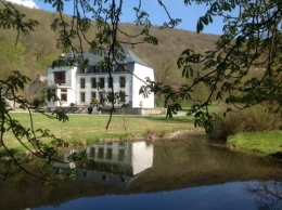 Ardennes - Location de gîte au château Gite Ardennes 20 pers