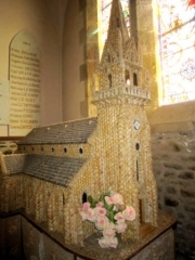 Maquette Eglise de Lancieux en coquillage - IMG_9656 c.jpg