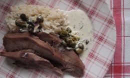 Langues de porc sauce câpres et poivre vert, langues de porc, câpres, poivre vert