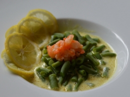 Soupe crevettes coco aux haricots, crevettes, lait de coco, haricots verts, curry