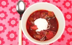 barczsz, potage polonais, végétarien, betteraves rouges