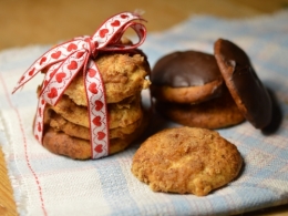 Biscuits de Noël à l’orange, oranges confites, cannelle, cacahuètes