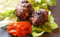 cevapcici, ajvar