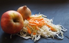 coleslaw, chou blanc, carotte, oignon, pomme