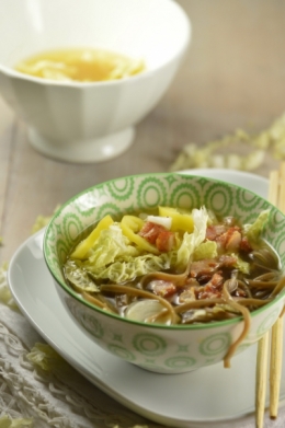Bol nouilles et chou, nouilles chinoises, chou chinois