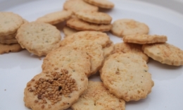 cheesy biscuits, biscuits au fromage