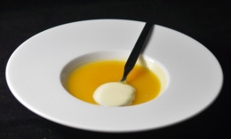 Velouté comtois, potimarron, cancoillotte