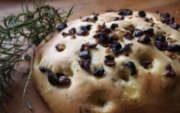 fougasse, olives