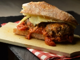 Sandwich boulettes aux tomates, boulette aux tomates