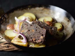 Gâteau de boudin noir, boudin noir, jambon