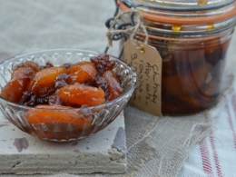 Chutney à l’abricot, chutney, abricots, raisins secs