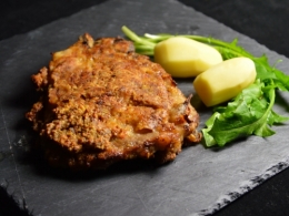 Côtes d’or, côtes de porc panées