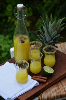 Djindja tout épices, gingembre, ananas