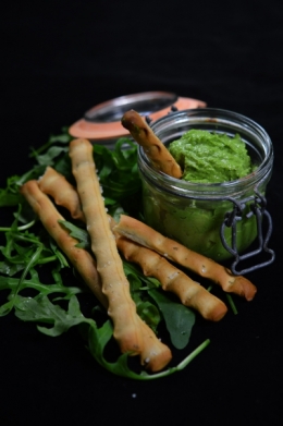 Pesto roquette aux amandes, roquette, pistou, basilic, ail, amandes, pignons de pin