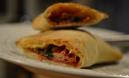 Calzone pancetta-rucola, calzone, roquette, pancetta