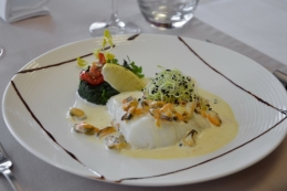  Dos de cabillaud et moules de bouchot, Fabrice Casagrande, restaurant Un moment chez Bacchus, Maubeuge, La Cocotte, La Voix du Nord, le Chef et la Cocotte