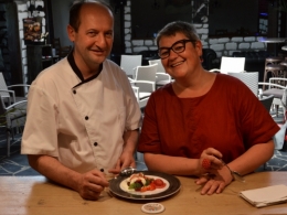 Fraises de Phalempin sabayon et croquant spéculoos de Christophe Duhoo, la Galiote restaurant à Lesquin “Ce qu’on fait, on le fait bien ! », la Galiote restaurant, Lesquin, Christophe Duhoo, le Chef et la Cocotte, fraises de Phalempin, la Voix du Nord