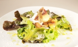 Salade Caesar, salade César, Jules César, César Baldiccini, Caesar Cardini, Livio Santini