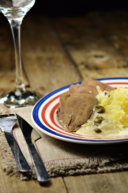 Langue de bœuf sauce blanche aux câpres, langue de boeuf, câpres