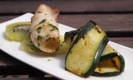 courgettes et calamars grillés, courgettes, calamars