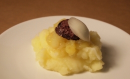 boudin noir entre ciel et terre, boudin noir, pommes, pommes de terre