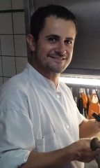 Gaëtan Citerne, Bouillon de topinambours, gnocchi de ricotta et cèpes de Gaëtan Citerne, restaurant « Le Grand Bleu », Roeux, le Chef et la Cocotte