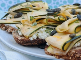 pickles de courgettes sur canapés,la cocotte,la voix du nord