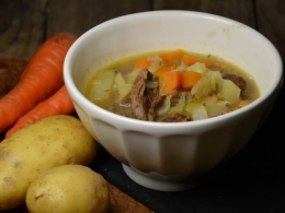 Soupe façon carbonade, soupe, pommes de terre, oignons, carottes, boeuf, bière