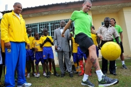 gabon,ali bongo,libreville,paris,france,bénin,sénégal,cameroun,congo,togo,mali,centrafique