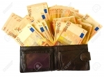 12187073-ancien-porte-monnaie-en-cuir-avec-des-billets-en-euros-isolé-sur-fond-blanc.jpg